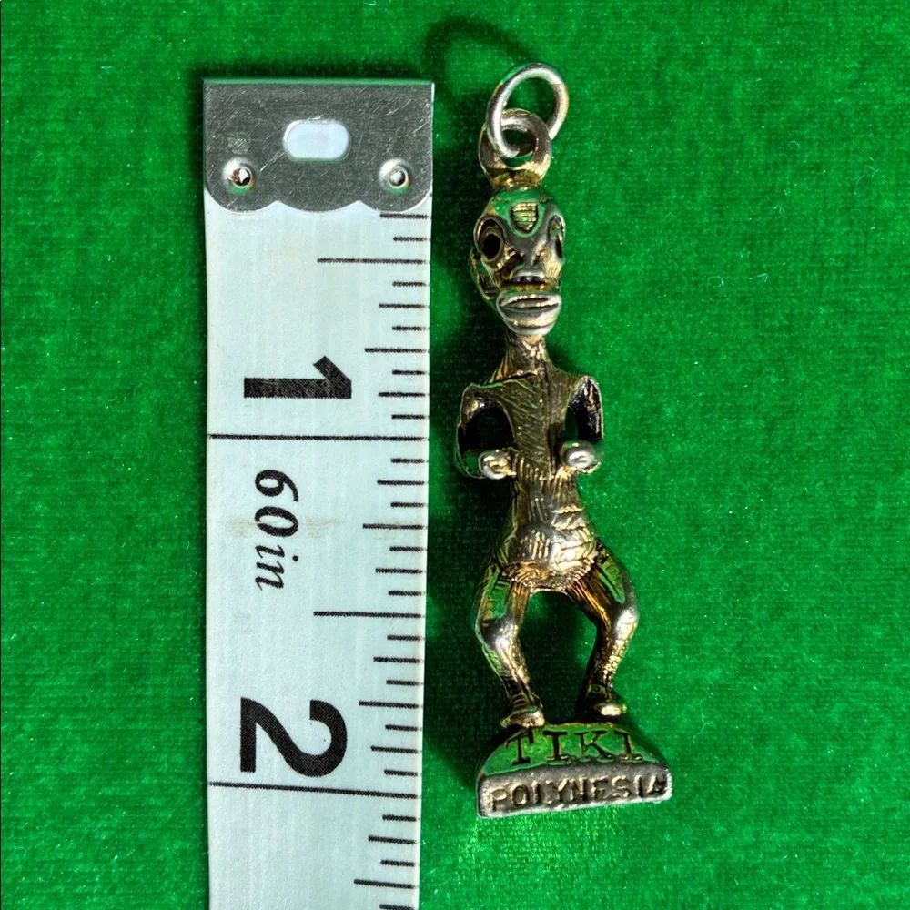 Mens costume jewelry lot arrow necklace tiki Polynesia tribal charm & two rings